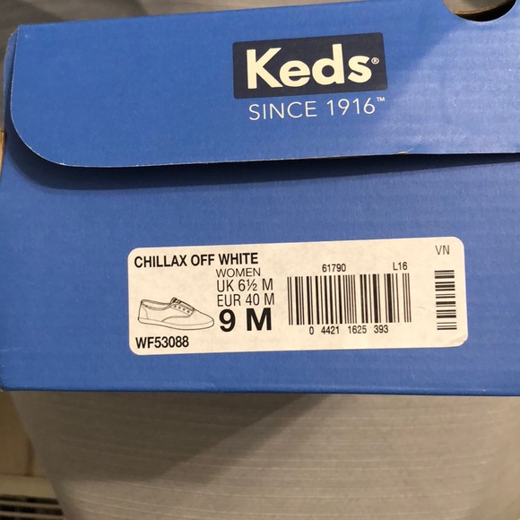 keds chillax off white